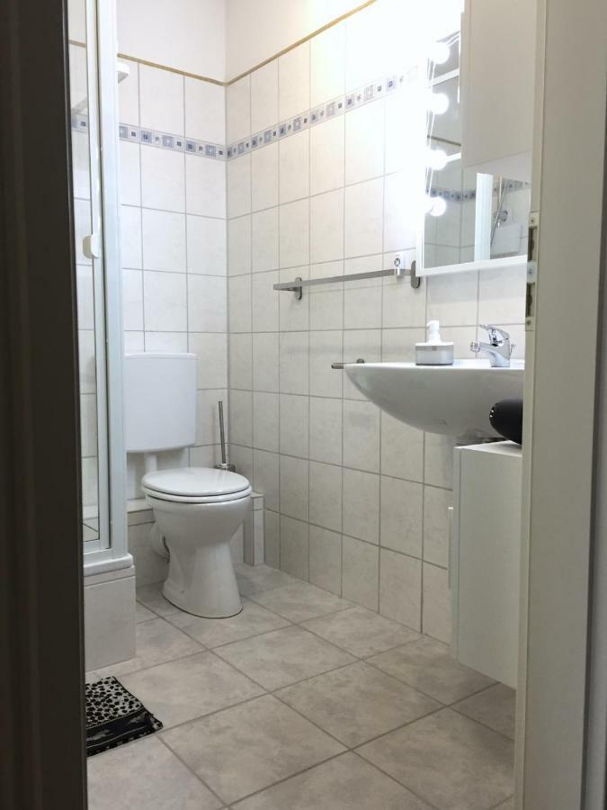 Grosses Helles Zimmer + Eigenes Bad Hamburg-Harburg Exteriör bild